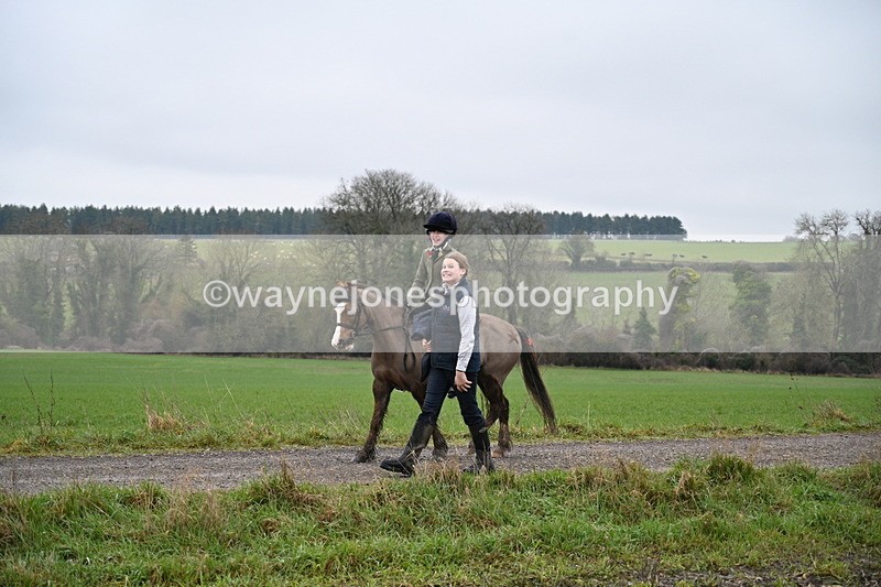 WJ7_9664 - Walk out..