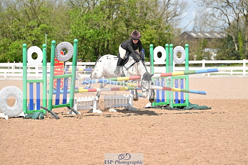 240504A-140849-02147 - Cls 20 & 21 Club & Schools 1m