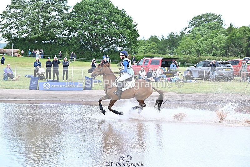 250525A-121250-15951 - D-402-Isabelle.Cook-CYMOON.F.Z