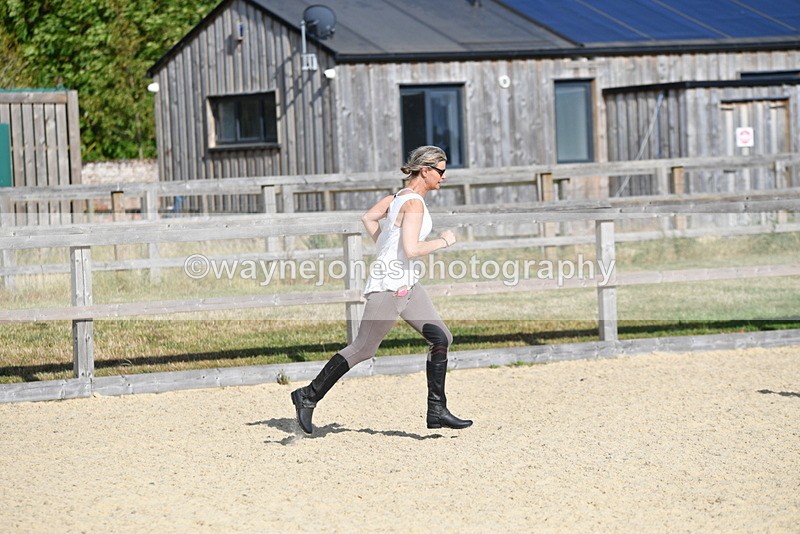 WJ5_5879 - Poles off the floor