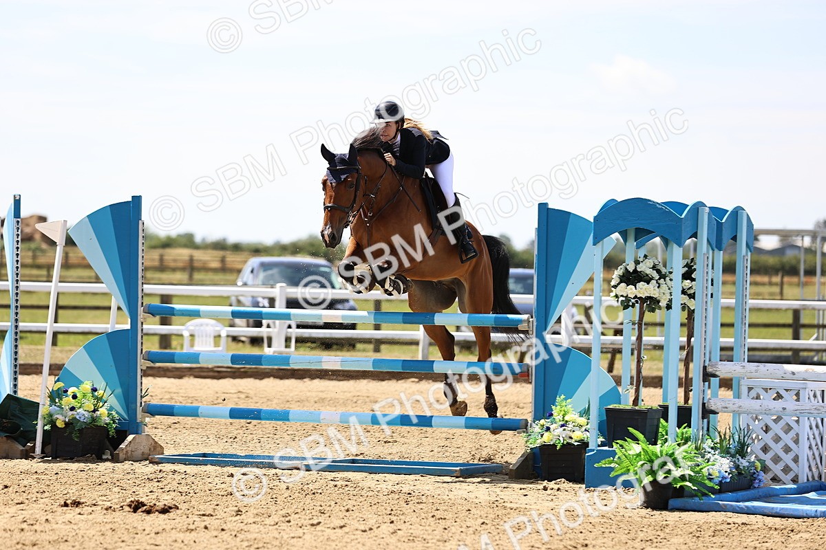 SBM_010136 - Class 9 - Senior Foxhunter - 1.20m Open