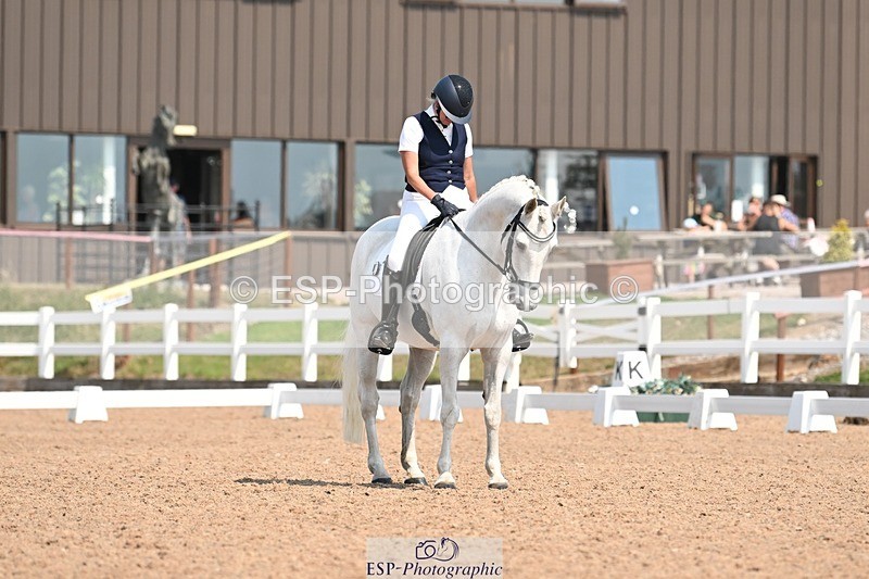 250816-124527-04556 - 061-Lyn.MillerRunnymead.Diamond