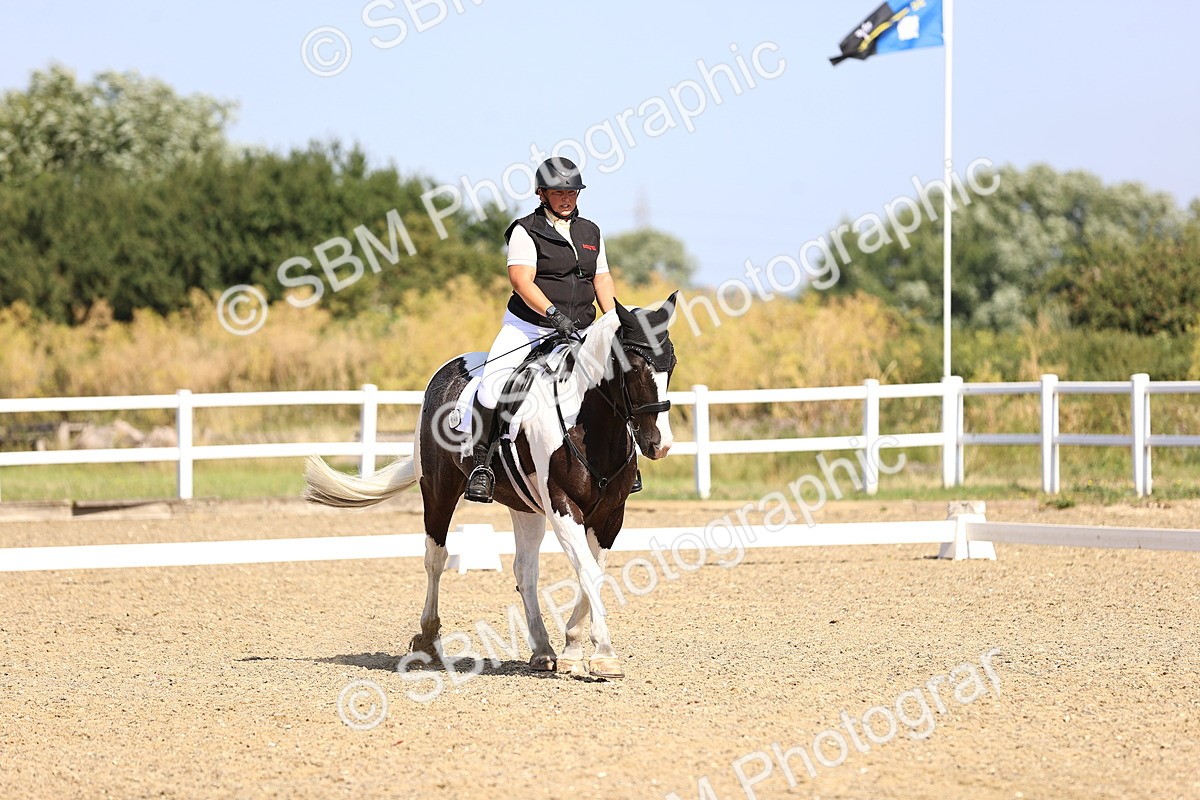 SBM_009229 - Novice 5 - 9.50-10.53