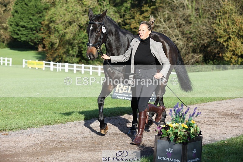 241027-093536-15374 - 421-Marie.Webber-BENNY'S.DOUBLE.DIAMOND