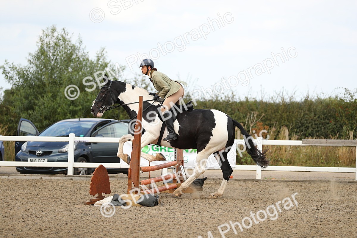 SBM_05651 - Class 48a Style & Performance 70cm (15-19)