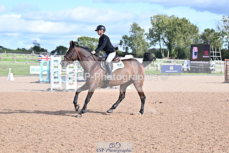 260923B-151526-00931 - Cls 06 Snr Fox & 1.20m Open