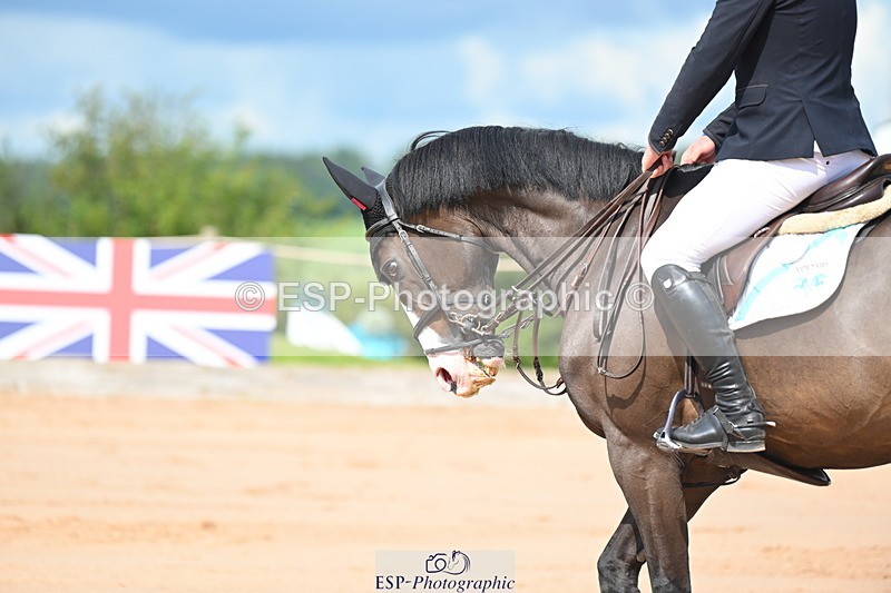 230721A-105016-05455 - Cls 6, 2 Star Medium 1.35m