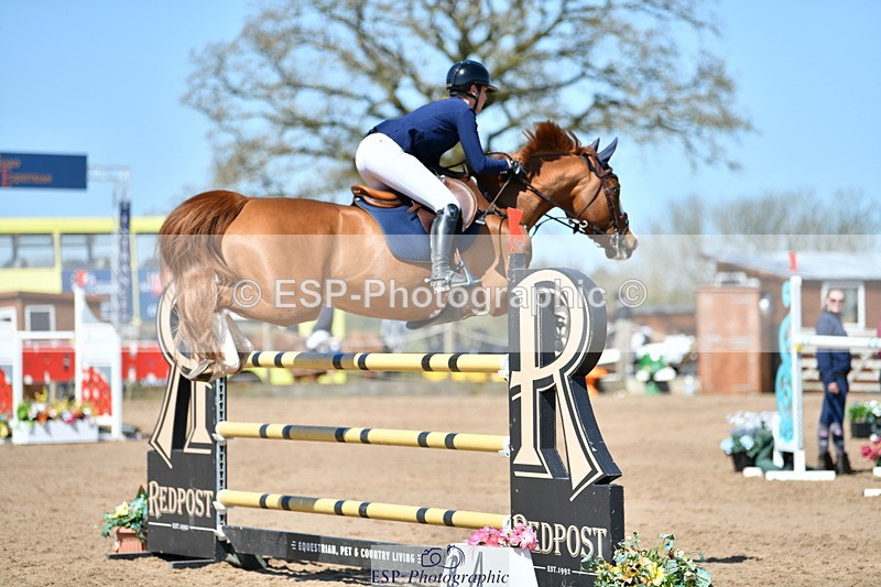 240420A-120024-10838 - Cls 3, 2 Star Small Tour 1.30m