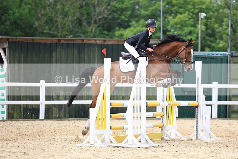 3E7A8558 - Class 4: Senior British Novice/90cm open