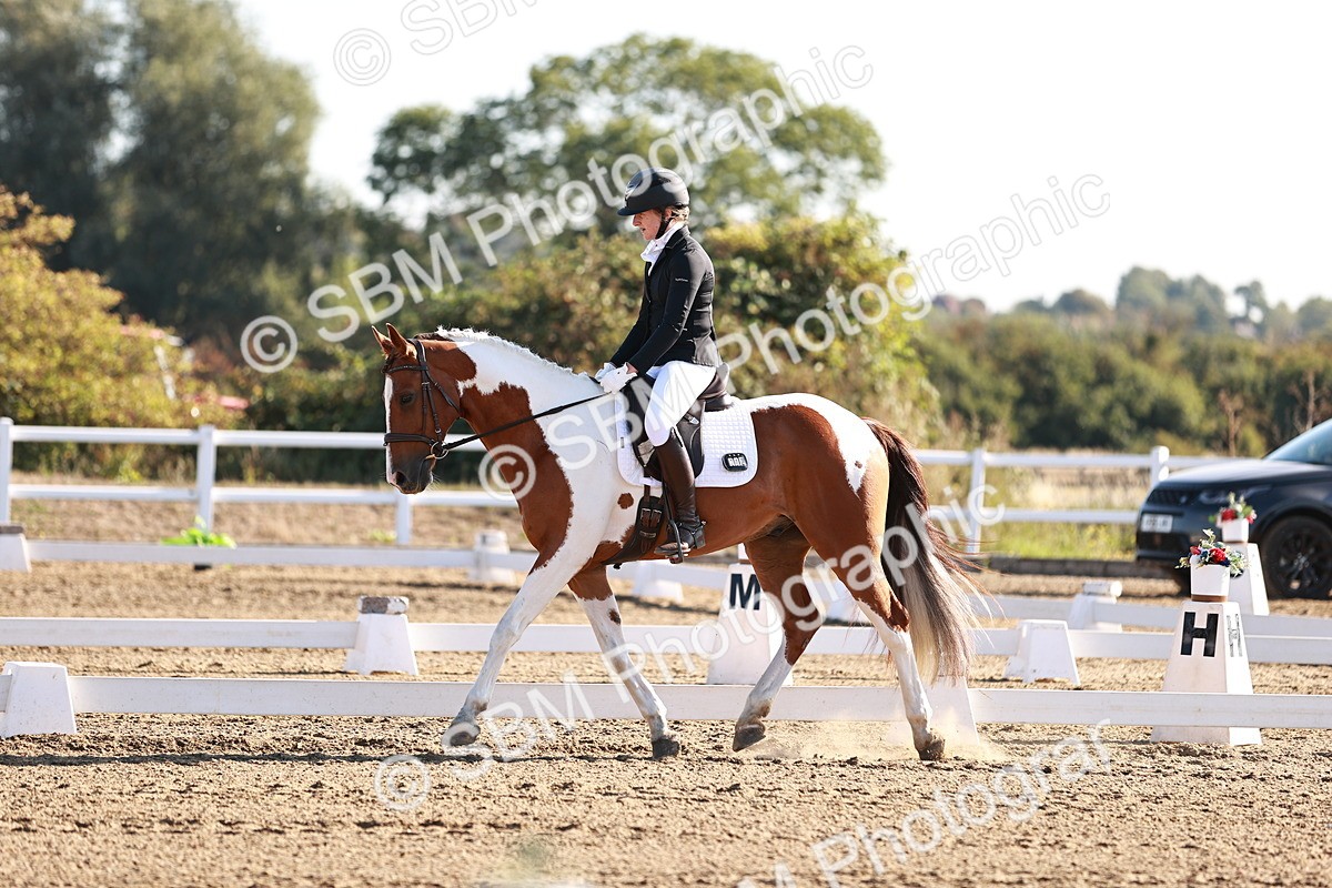 SBM_004195 - Class 12 - Novice 5 - 9.07-10.10