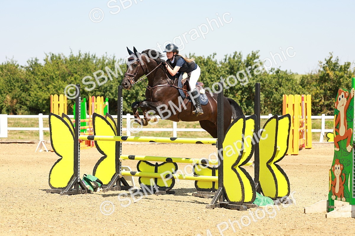 SBM_001357 - Class 4 - Senior Newcomers - 1.10m