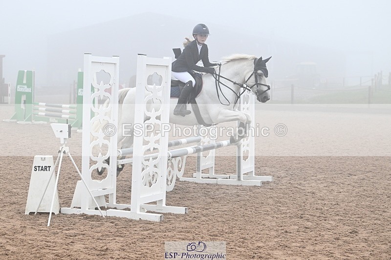240907A-093007-00129 - Cls 1 Pony Intro 70cm