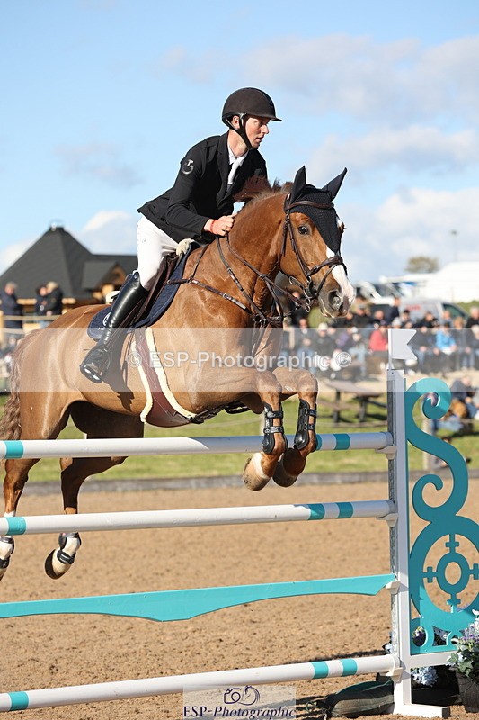 240419A-172053-09738 - Cls 10, 2 Star Big Tour 145cm  Break to End