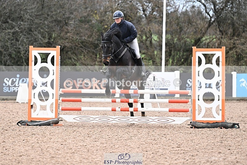 251205-101405-00174 - Cls 2 Snr British Novice and 90cm