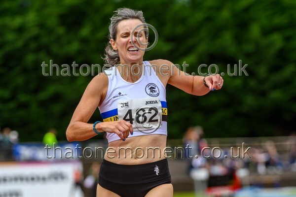 CEM26-926157 - Track Female Set Two