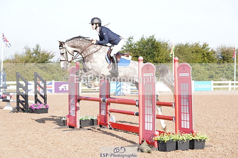 240915A-091040-08555 - Cls 31 Snr British Novice and 90cm Open