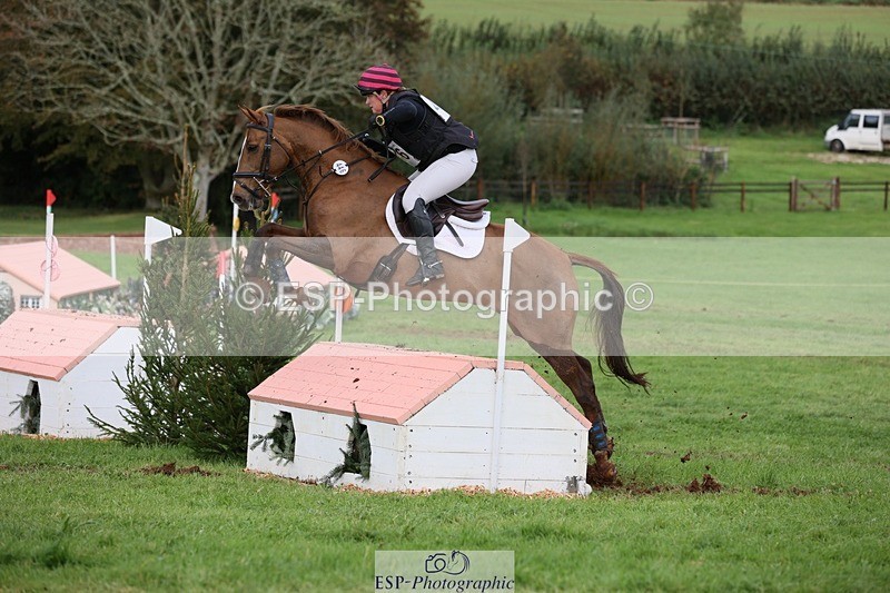 231021-140044-17218 - 446-WANDALUST-Lizzie.Luxton-SC+XC