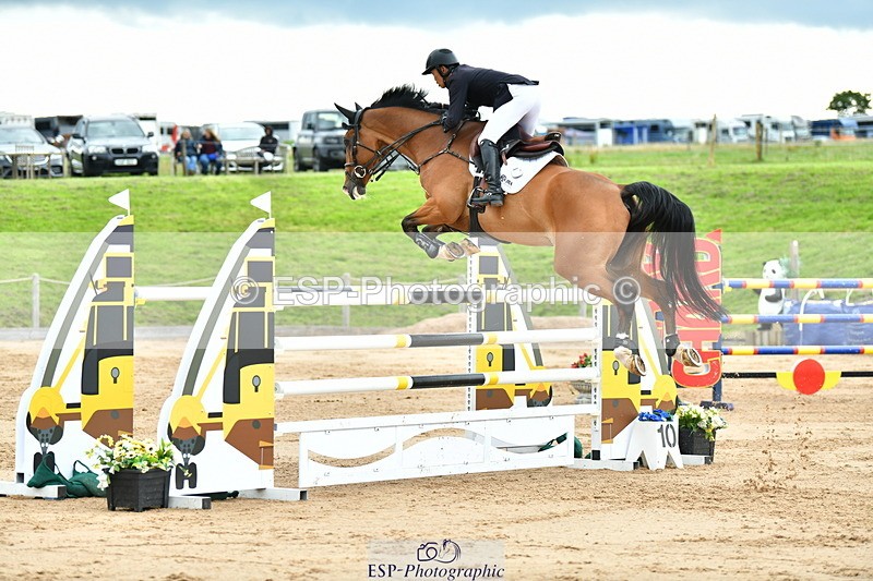 230720A-155433-04092 - Cls 9, 2 Star Big 1.40m Start to break