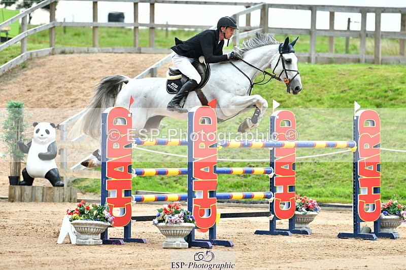 230720A-154904-04048 - Cls 9, 2 Star Big 1.40m Start to break