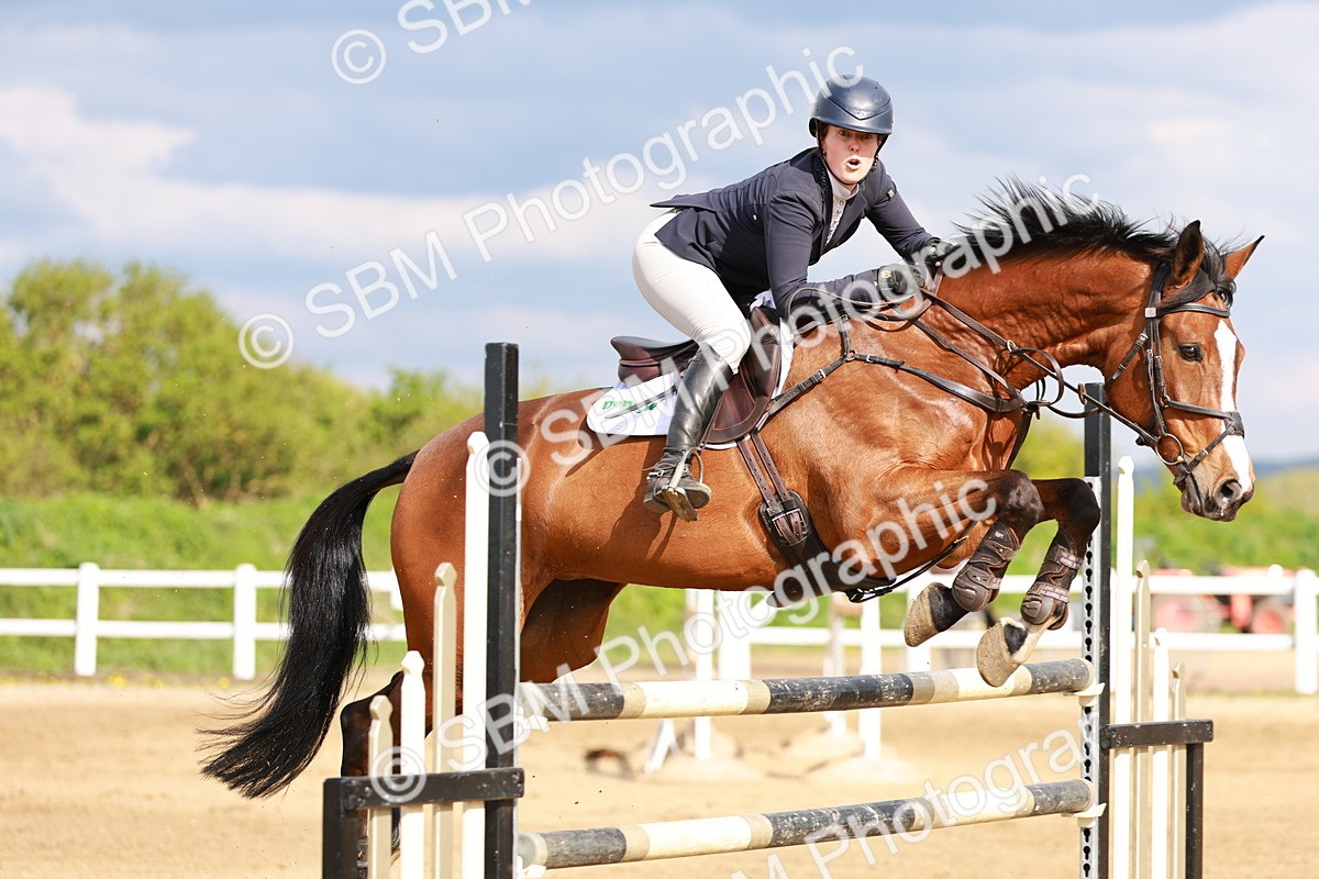SBM_002547 - Class 5 - Senior Foxhunter - 1.20m