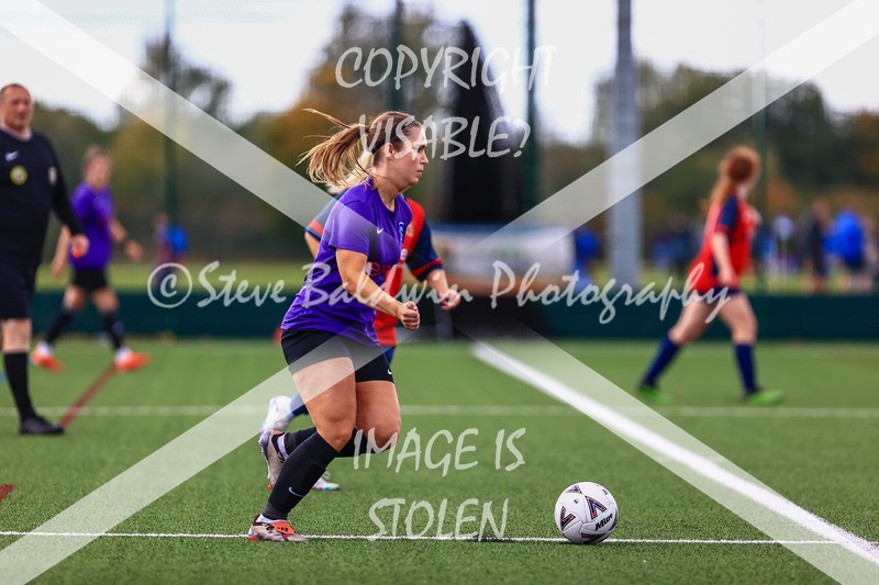 1DX30799 - 2025-10-05 FC Abbey Meads Ladies V Purton  Kingsdown FC Ladies