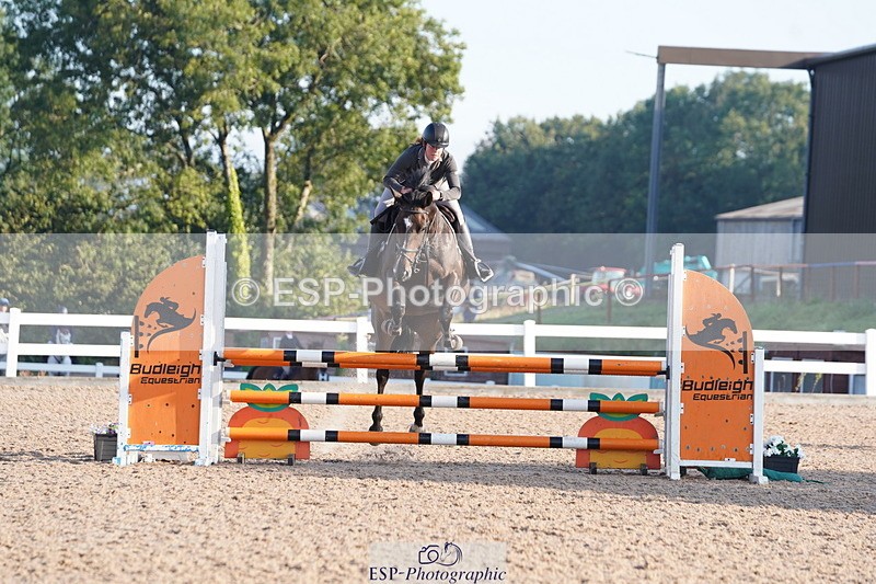 240915A-085016-08501 - Cls 31 Snr British Novice and 90cm Open