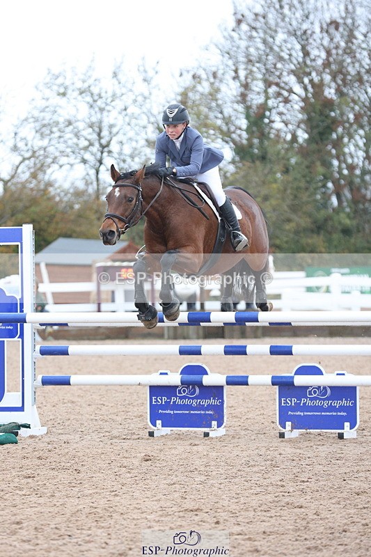 231112A-124942-04208 - Cls 19 Snr 1.05m Open