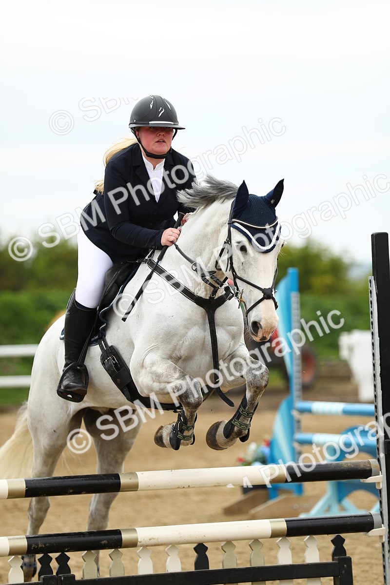 SBM_000499 - Class 2 - Senior British Novice 90cm