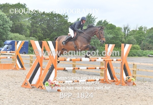 BPP_1824 - FRI CLASS 6 Senior Foxhunter/ 1.20m Open