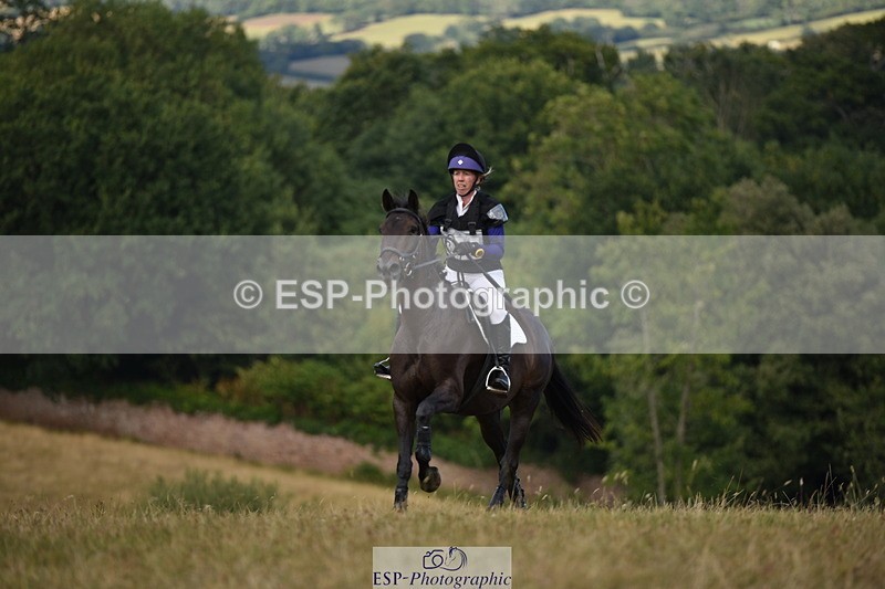 250802A-174452-08774 - H-352-Emma.Hurworth-STEREN.OF.AVALON