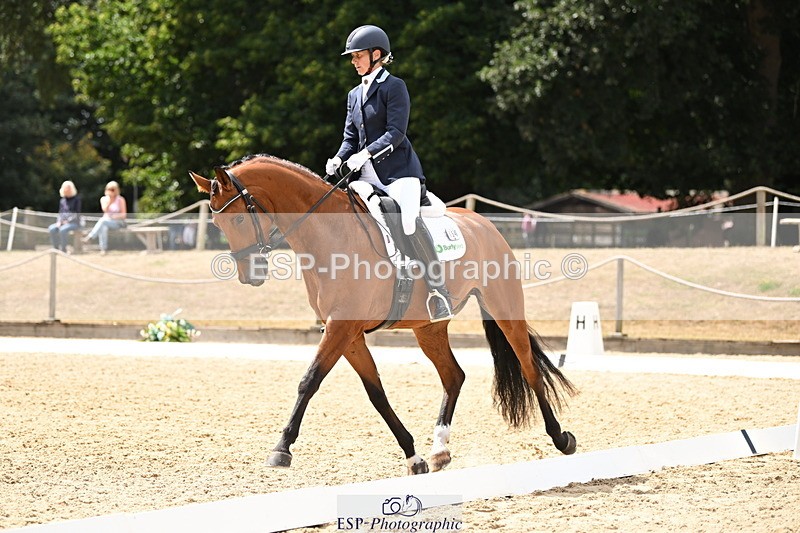 250808A-154543-01477 - 154-Lucy.StrakerVincenzi