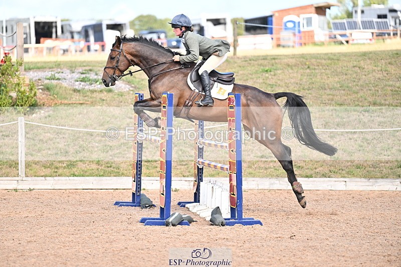 250827B-133751-00613 - Cls 4 Snr Newcomers 1.10m