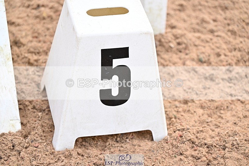 240828A-151145-01145 - Cls 1 Snr British Novice and 90cm Open