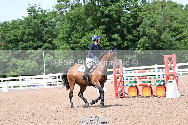 240619A-140247-00368 - Cls 4 Snr Newcomers and 1.10m Open