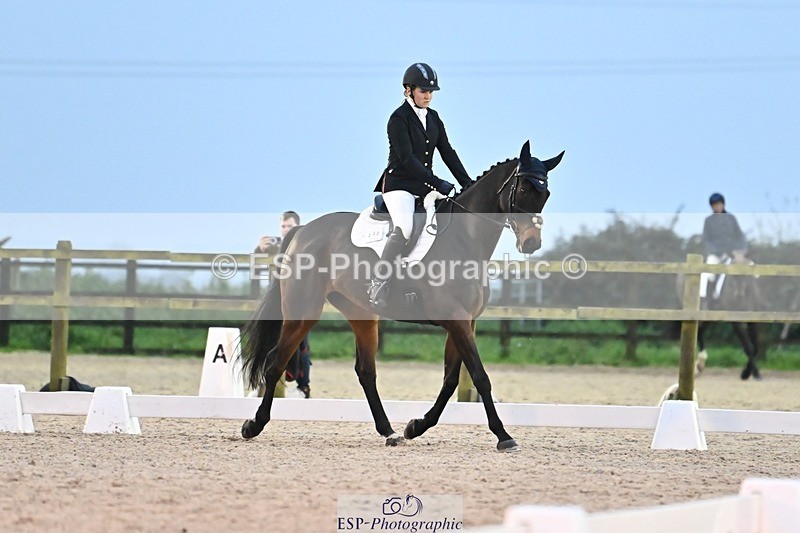 241103-163827-03383 - Novice 1 - 16.18 to 17.50