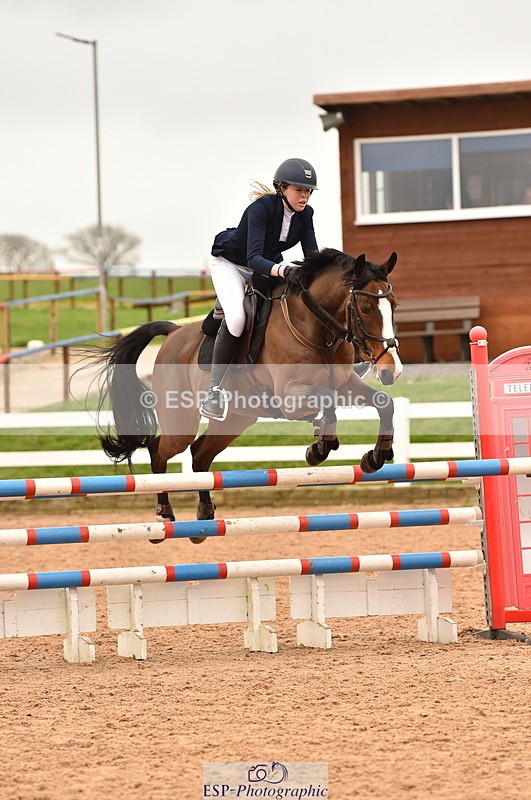 240210A-144000-01581 - Cls 12-14 Children on Horses