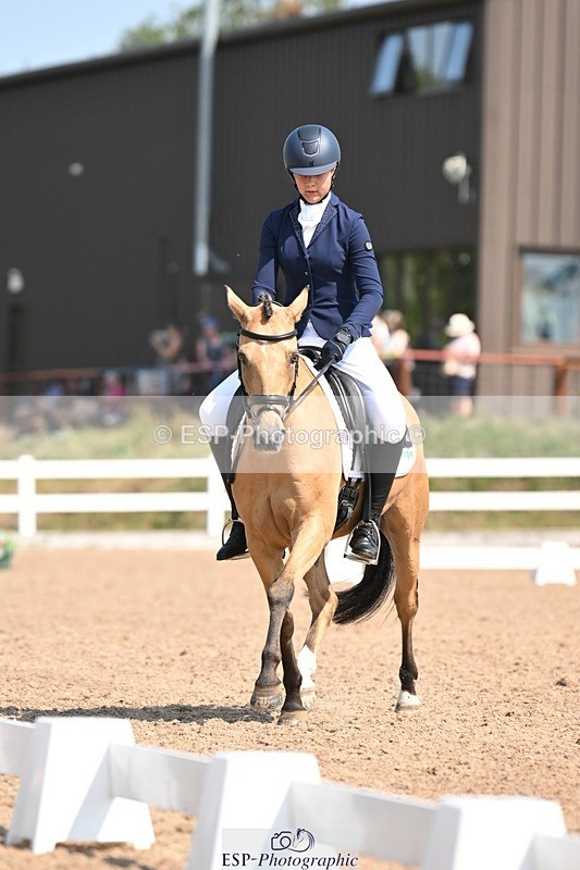 250816-120352-04413 - 060-Felicity.HendySheepcote.Champion.Star