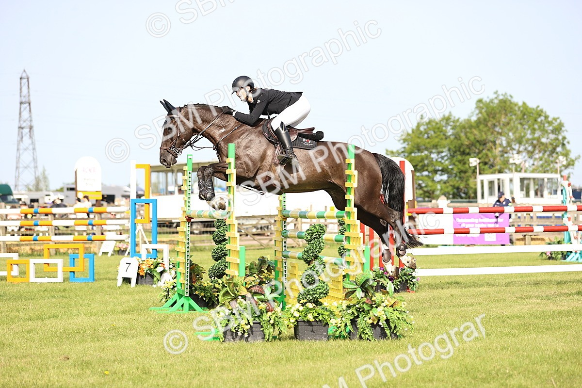 SBM_01379 - Class 200 - Martin Grant Homes Welcome Stakes 1.25m Open