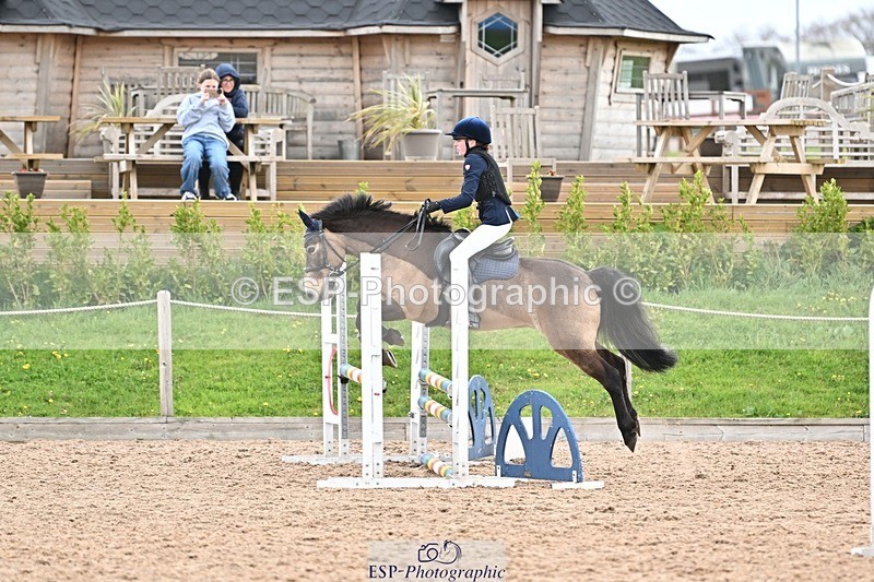 250414-103618-00157 - 80cm Round 1