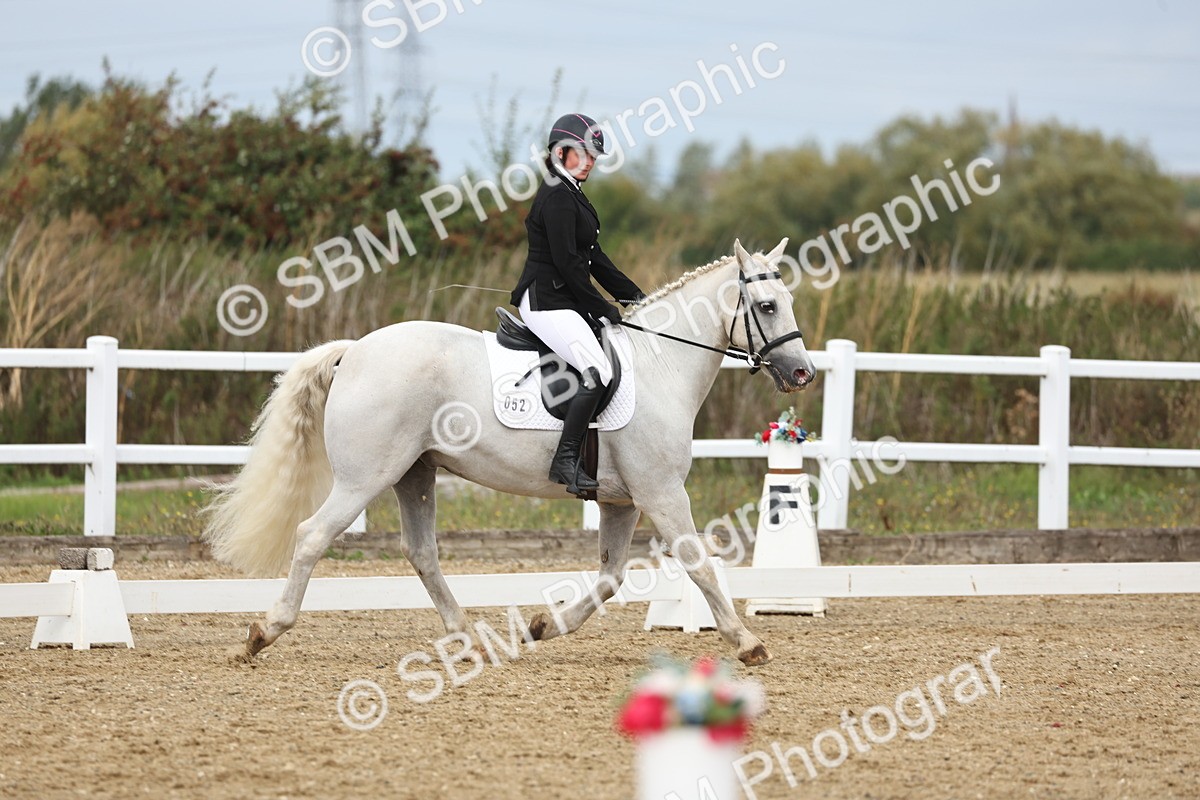 SBM_002621 - Class 7 - Novice 2 Warm Up