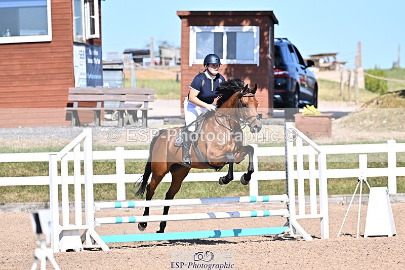 250708A-165324-00127 - 70cm Classes