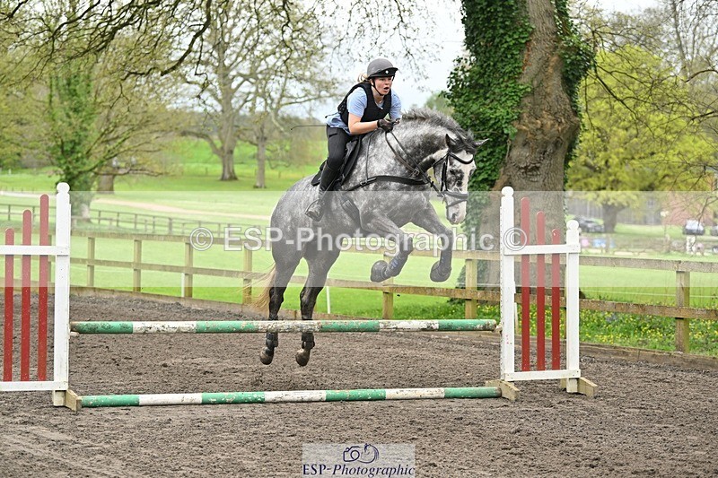 240411-114235-01111 - Group 4 XC