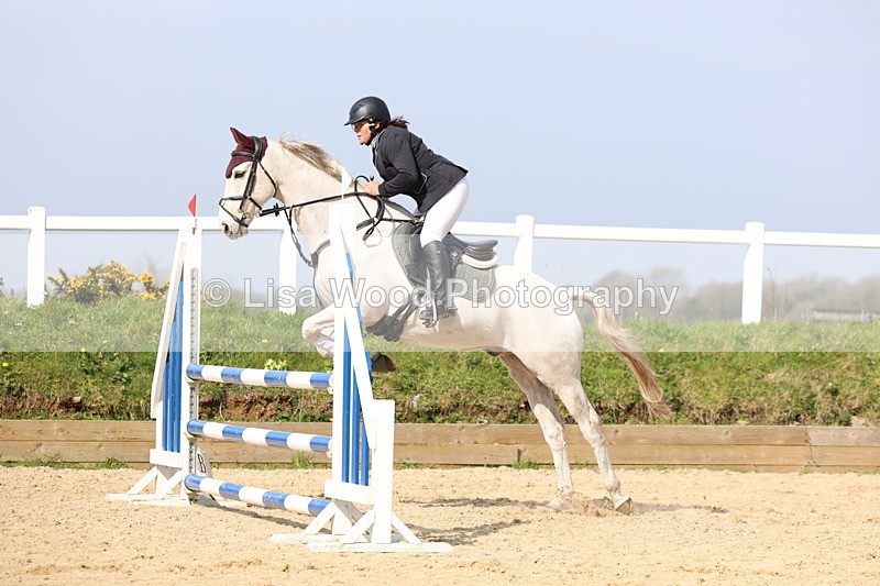 3E7A6664 - Class 4: Senior British Novice/90cm open