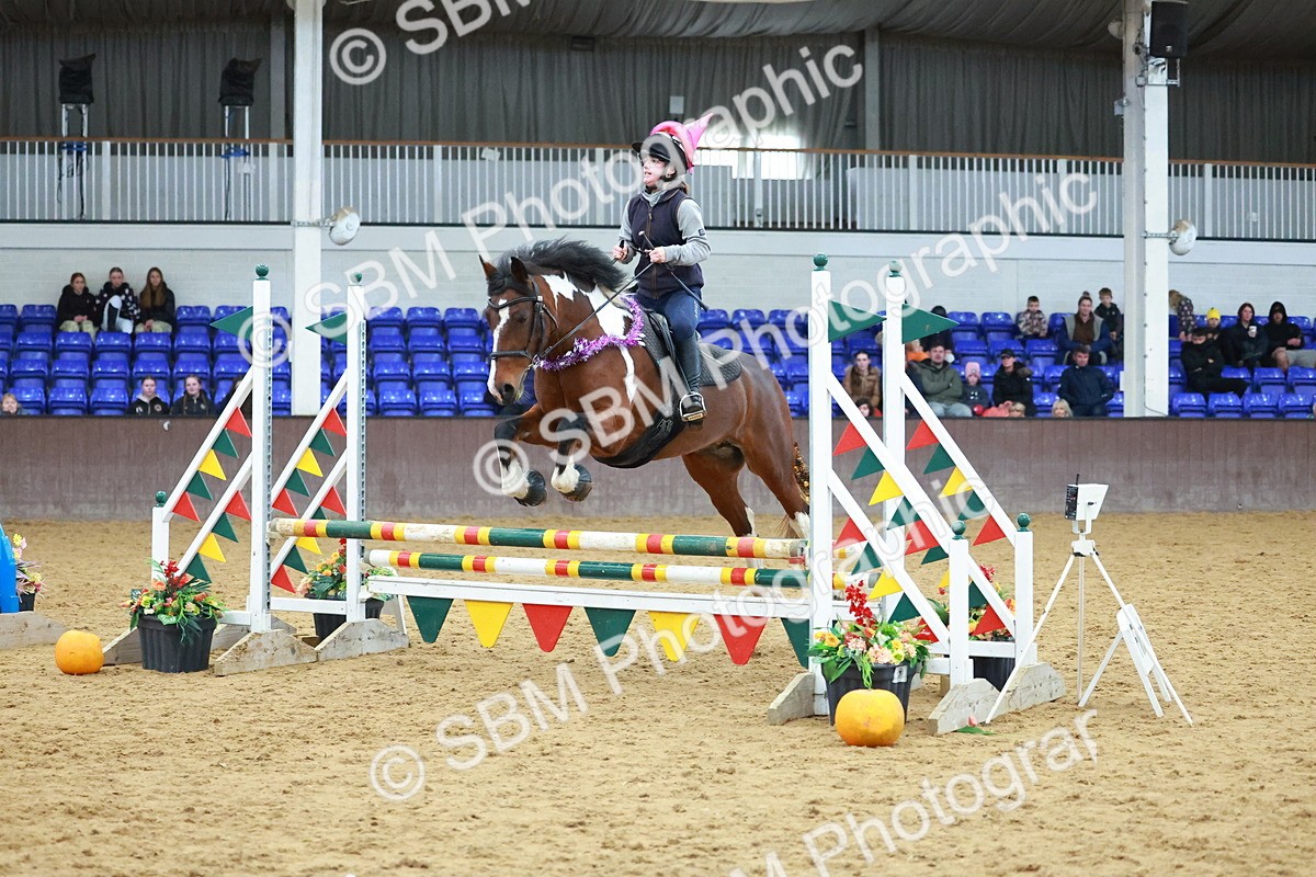 SBM_002856 - Class 4 - Pairs