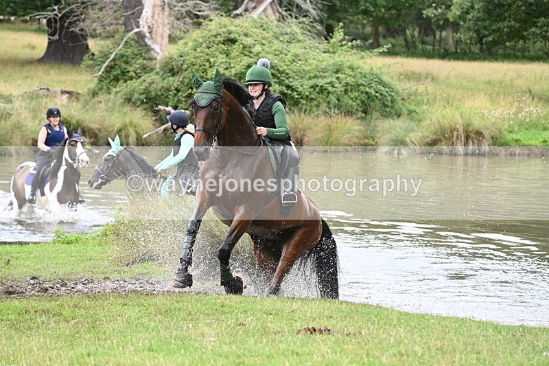 WJ7_3933 - Time at Water 12:52 to 13:22