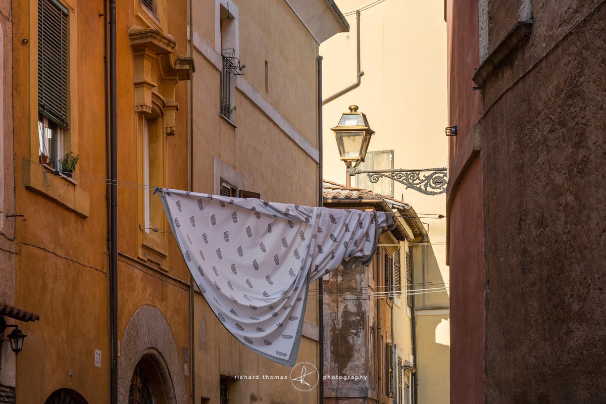 Trastevere washing, Rome, Italy. - Roman Walls