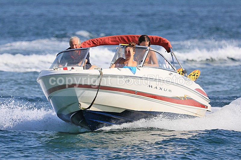 180804 RED  WHITE MAXUM 1Y3A5818 - Motorboats - Open