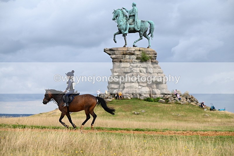 DSC_4715 - Time at Statue 11:10 to 11:42