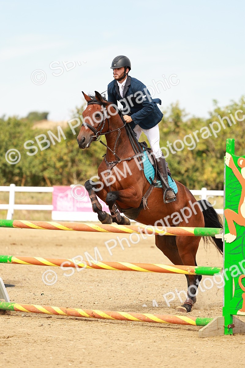 SBM_003769 - Class 14 - Senior Newcomers 1.10m