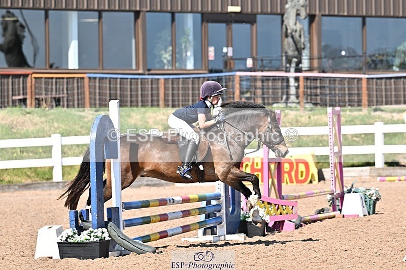 250513-161323-00199 - Clr Rnd & 60cm